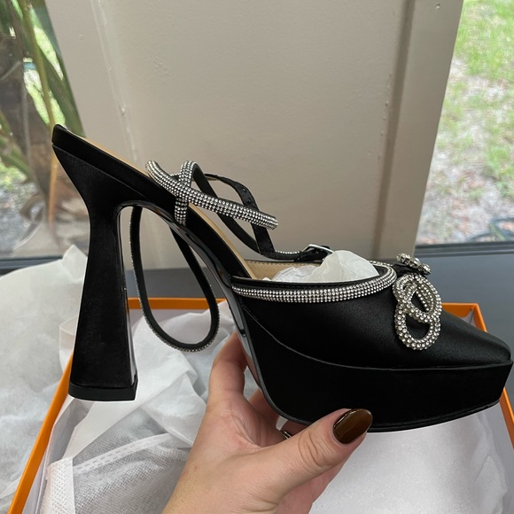 NWT Black Embellished Platform Heel Pumps - Picture 11 of 11